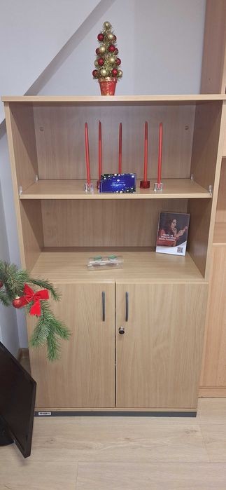 Sprzedam tanio meble biurowe