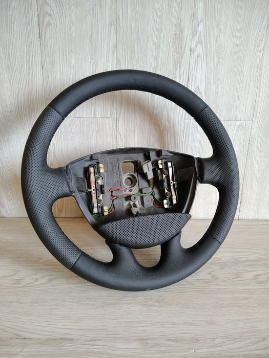 Kierownica Renault Trafic,Opel Vivaro,Nissan Primastar