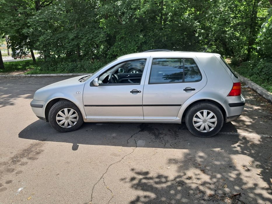 Volkswagen Golf 4 автомат