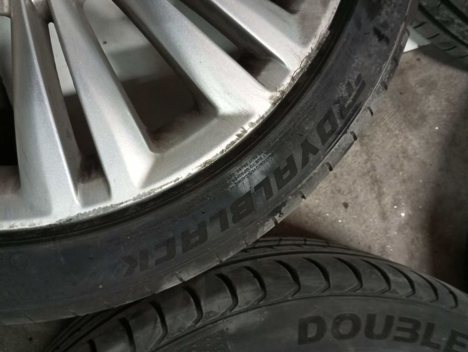 44 - Jantes Jaguar XF 245/40R19 com pneus 5*108 original