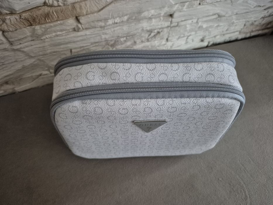 Kosmetyczka Damska Guess