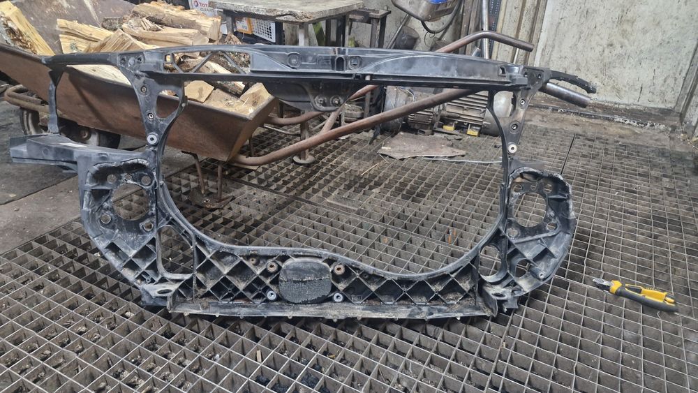 Телевізор ауди а4 б7 1.6 бензин 2.0 бензин