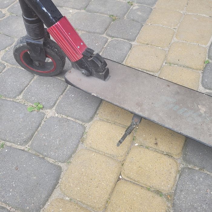 Hulajnoga elektryczna