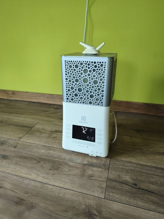 Зволожувач повітря ELECTROLUX EHU-3815D
