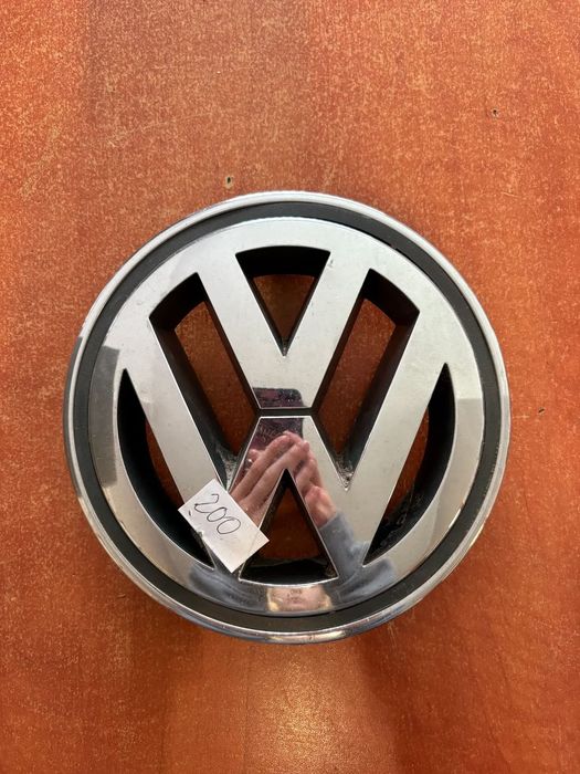 VW GOLF V KOMBI 2.0 TDI 09R LOGO EMBLEMAT PRZÓD 3C0853600 1K5853600