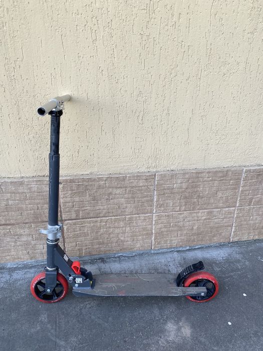 Самокат дитячій Reaction