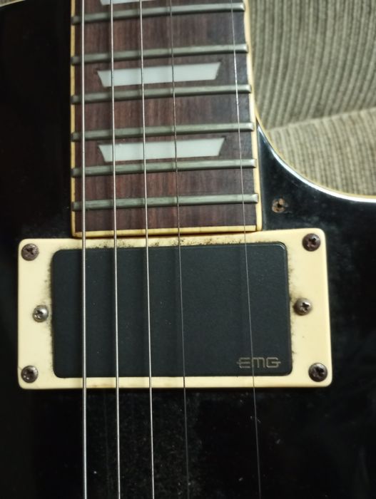 Guitarra elétrica bonita