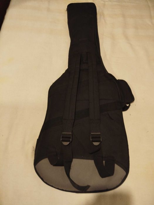 Guitarra elétrica Behringer
