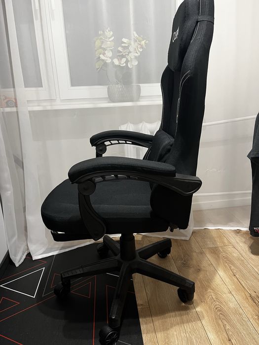 Fotel COBRA Player 5.0 CRF53BK Czarny + podnóżek