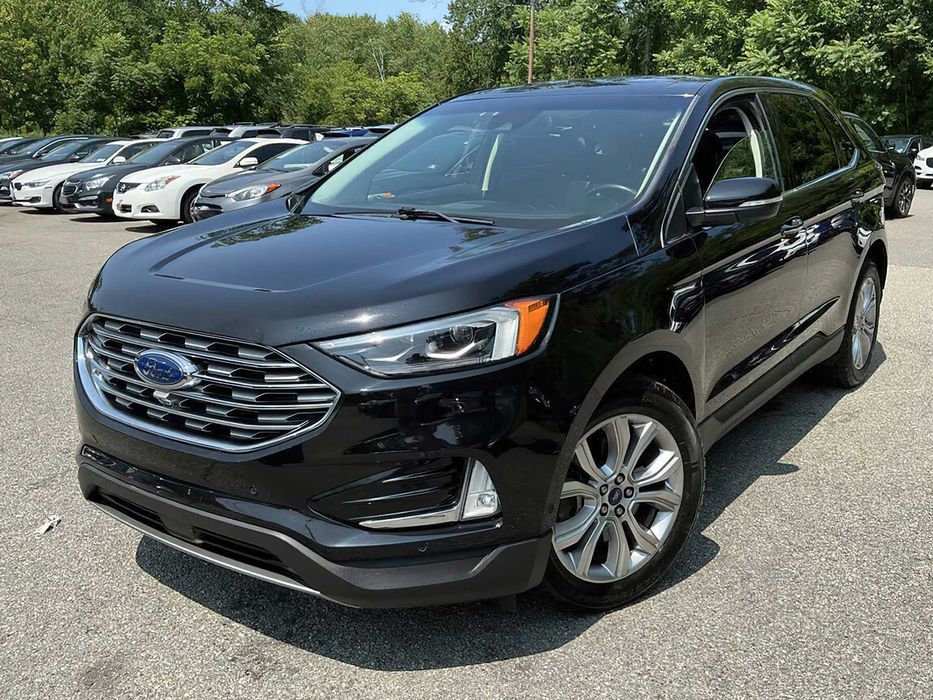 Ford Edge Titanium      2019