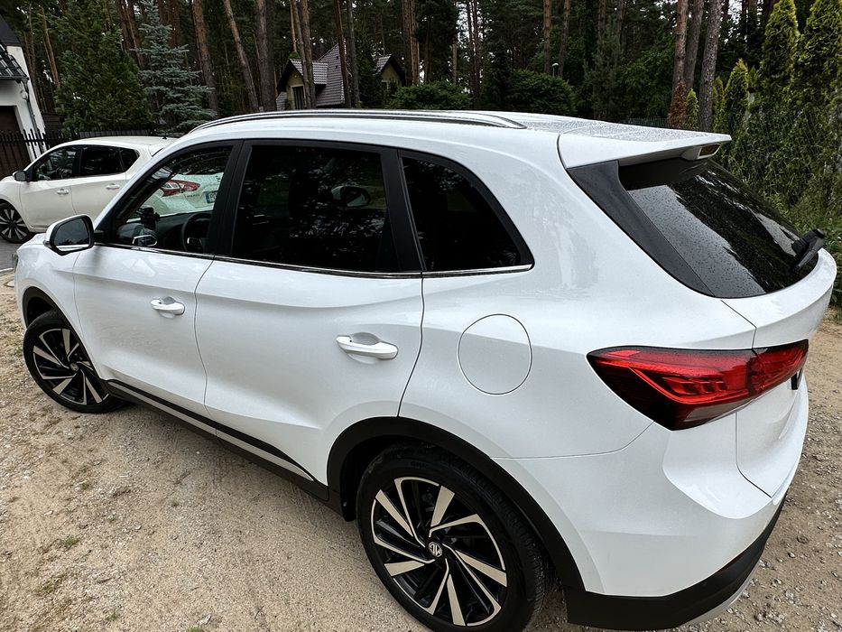 Sprzedam MG ZS Hybrid wersja EXCLUSIVE 197 KM