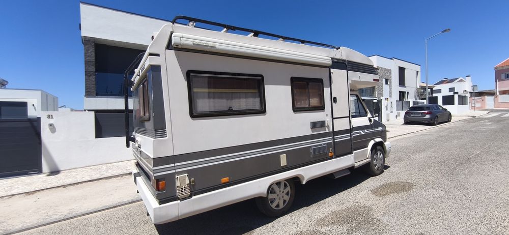 Autocaravana Peugeot 1.9 td 5 lugares de livrete