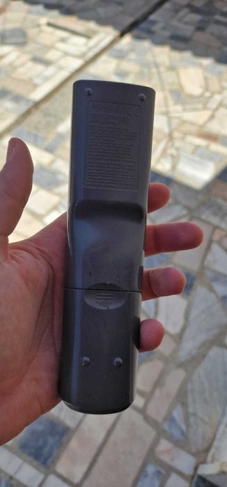 Televisão antiga de cubo Sony - Usada mas a funcionar
