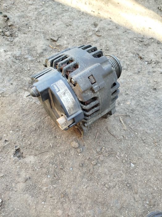 Генератор 038903023S Audi A4 A6 Volkswagen Passat B5 1.9 TDI