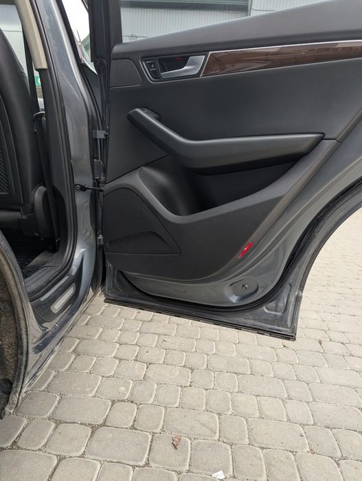 Продаю Audi Q5 2012 2.0 бензин