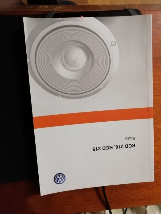 Продам автомагнитолу RCD VW 210