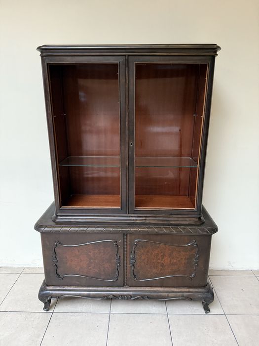 Witryna klasyczna z drewna