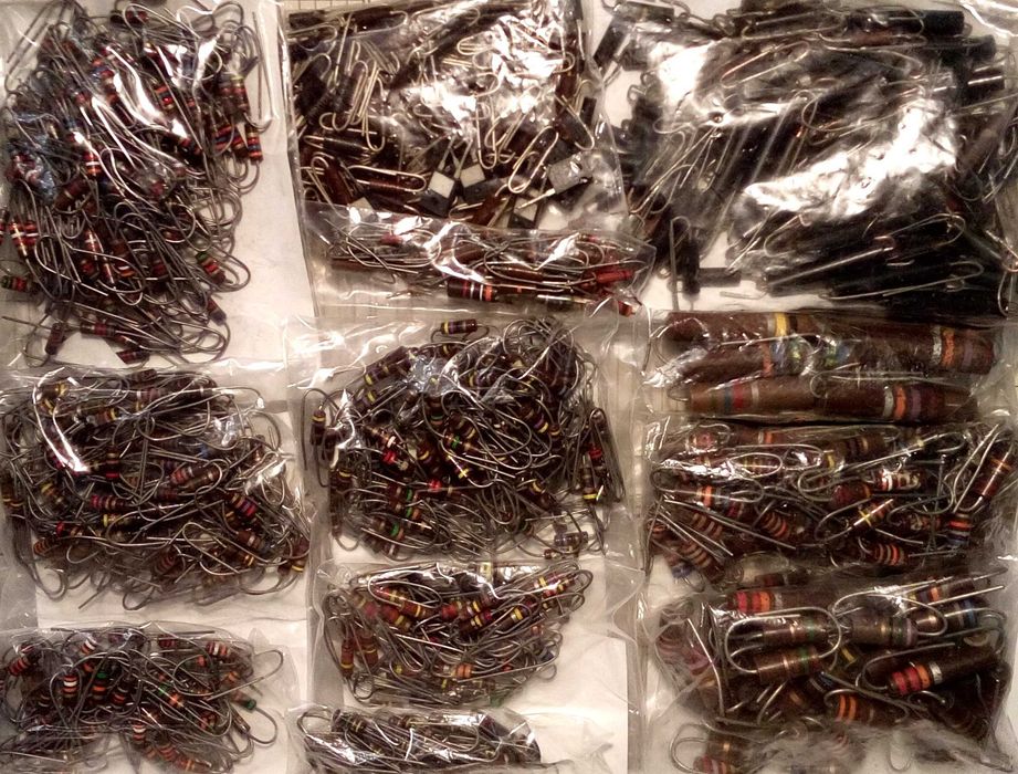 Продам  резисторы