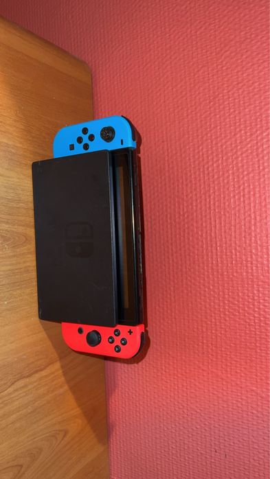 Продам Nintendo switch