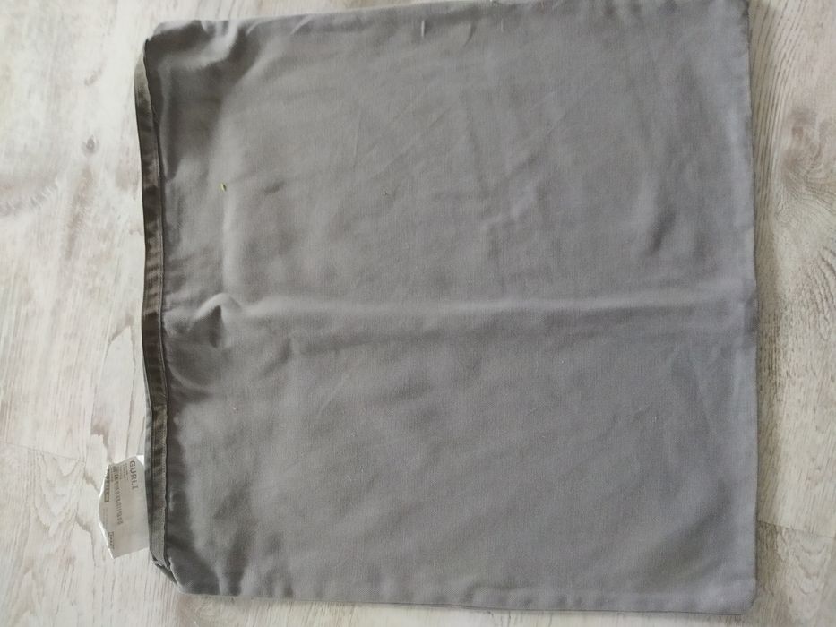 Poszewki IKEA szare 50/50 cm