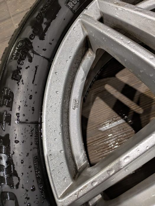 Jantes 17'' c/ Pneu Dunlop Inverno (Compatível Mercedes W204)