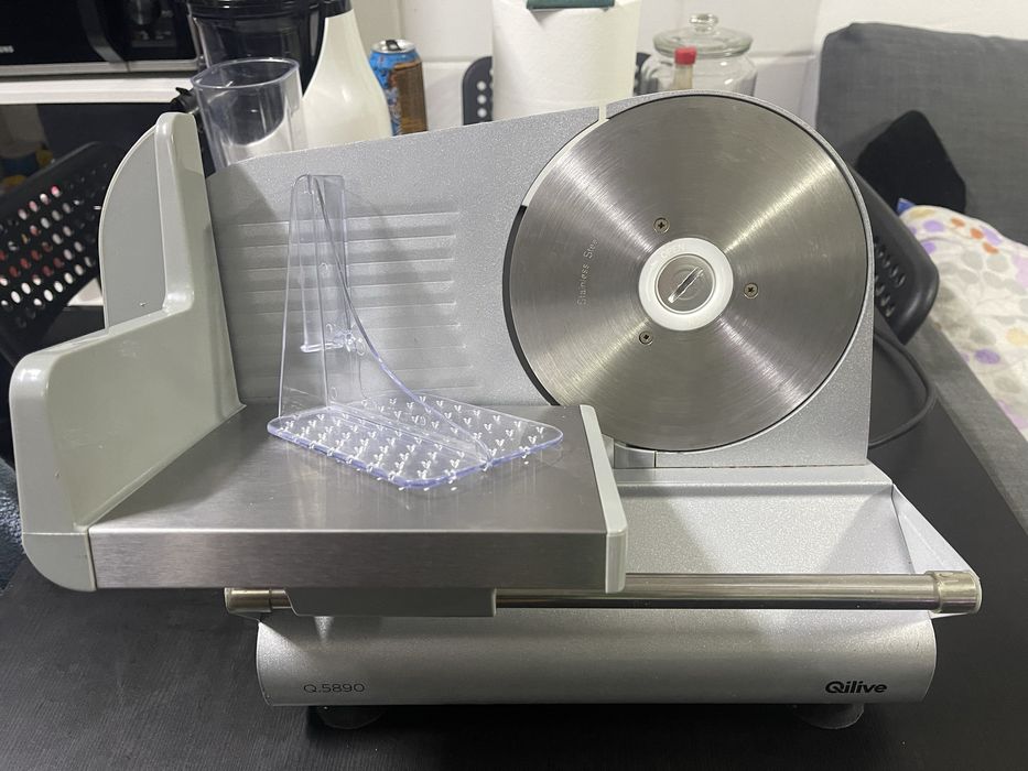 Fatiador de fiambre e queijo