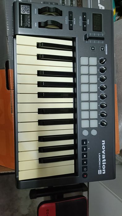 Launch25 novation