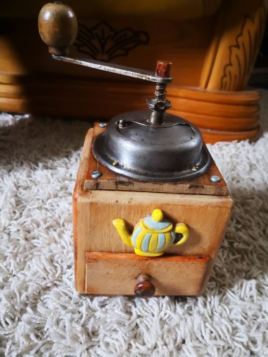 Stary młynek do kawy