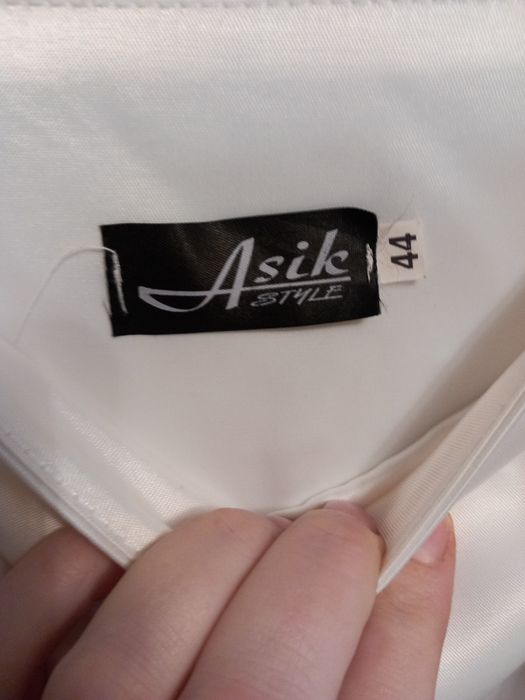 Sukienka 44 suknia