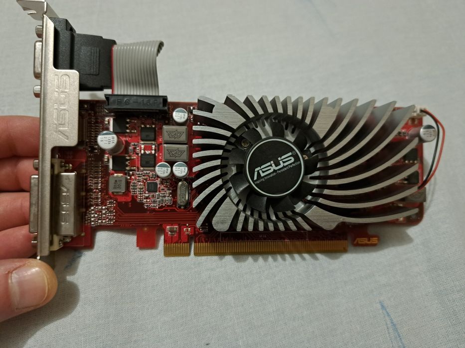 Видеокарта Asus eah6570/ID/1GD3/LP GPU Radeon HD6570 (срочно): 700