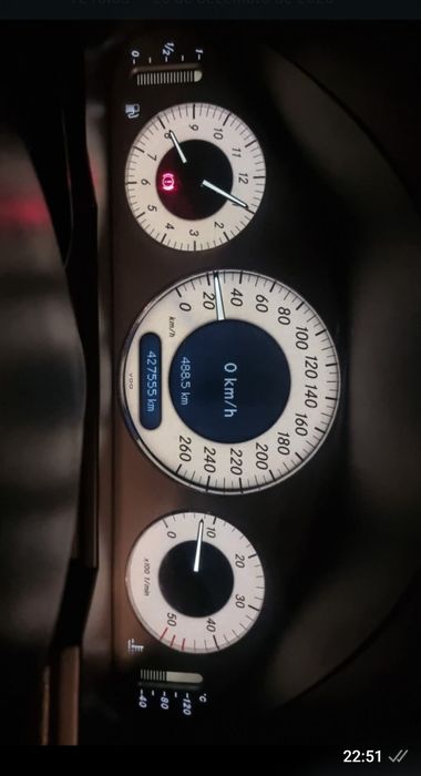 Mercedes E220 ano 2002