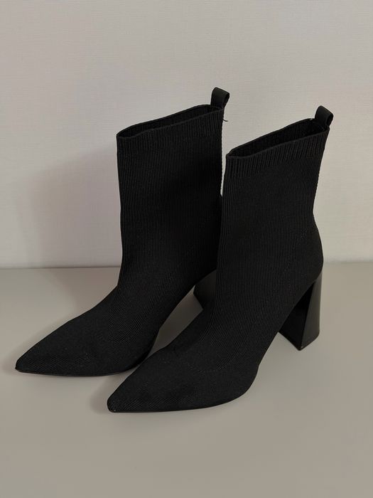 Чобітки чорні zara 36