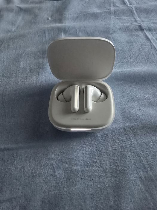 Auriculares Xiaomi Redmi Buds 6