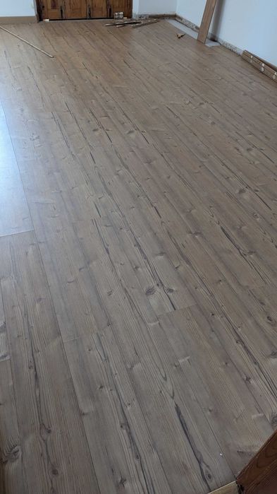 Pavimento laminado usado