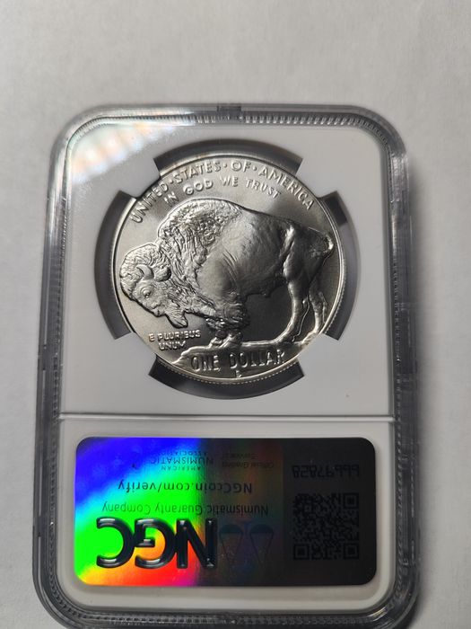 2001-D .900 Silver $1 U.S  Buffalo Native American Label NGC MS 69