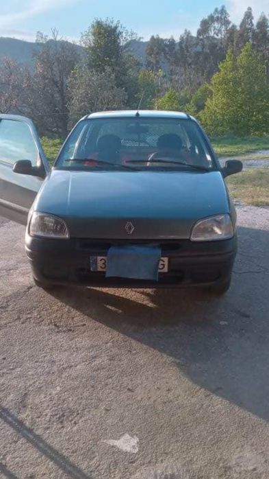 Carro renault clio