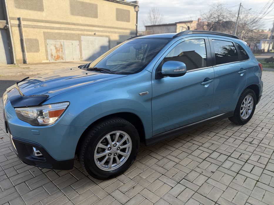 Продам Mitsubishi ASX 2.0 Полный Привод
