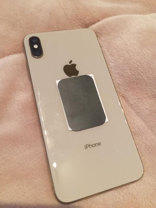 Iphone XS Max Dourado