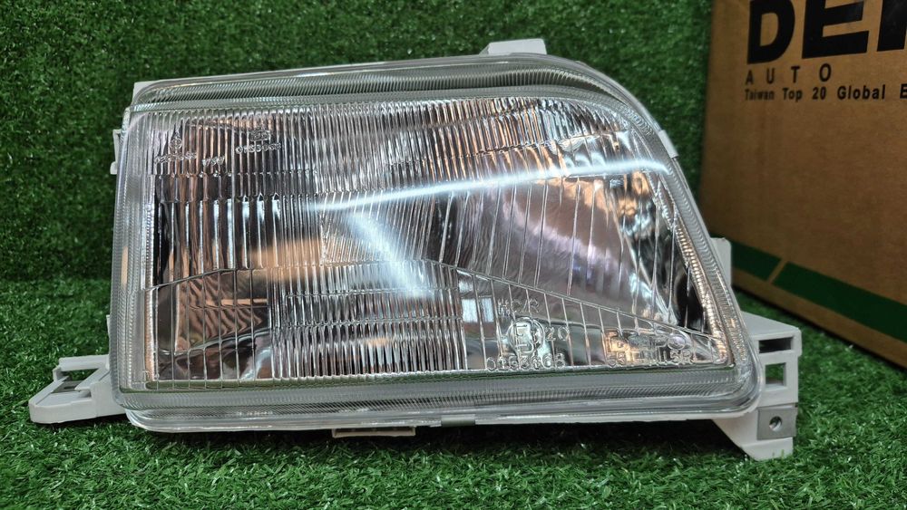 Otica Farol Direito Renault Clio I 1990 a 1996 ref 551-1115R-LD-E NOVO