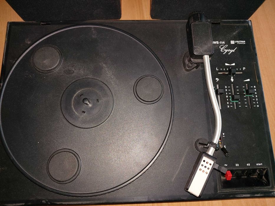 Gramofon Unitra Cyryl GWS-114