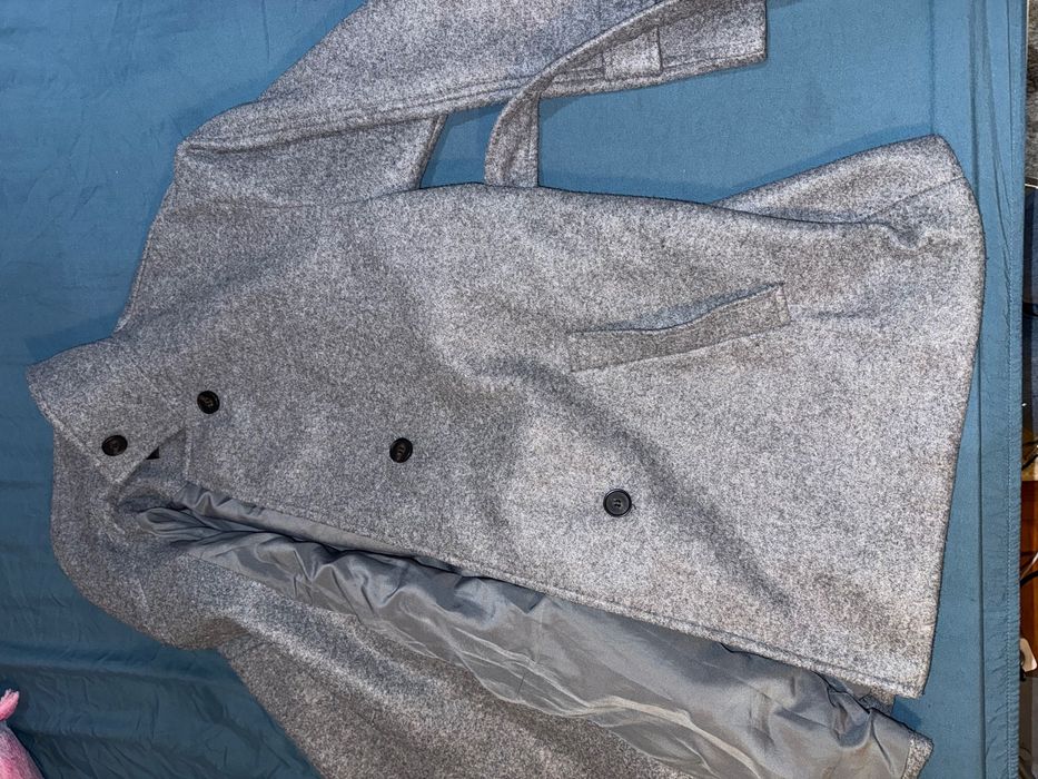 Sobretudo curto da Zara