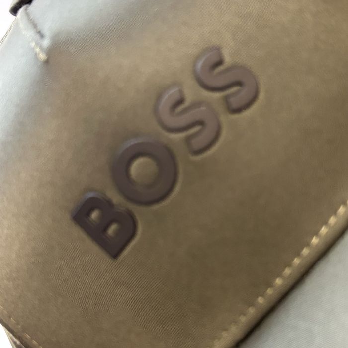 Кепка Boss хакі нова