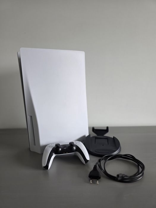 PS 5  CFI-1016a  825 GB