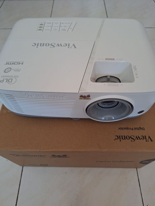 Retroprojetor ViewSonic447178513035438084
