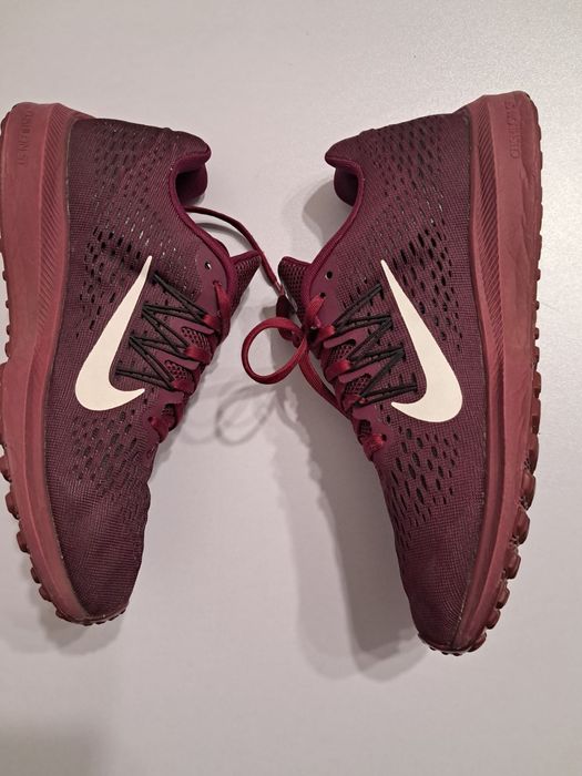 Підліткові кросівки Nike Air Zoom Winflo 5,р 38,5
