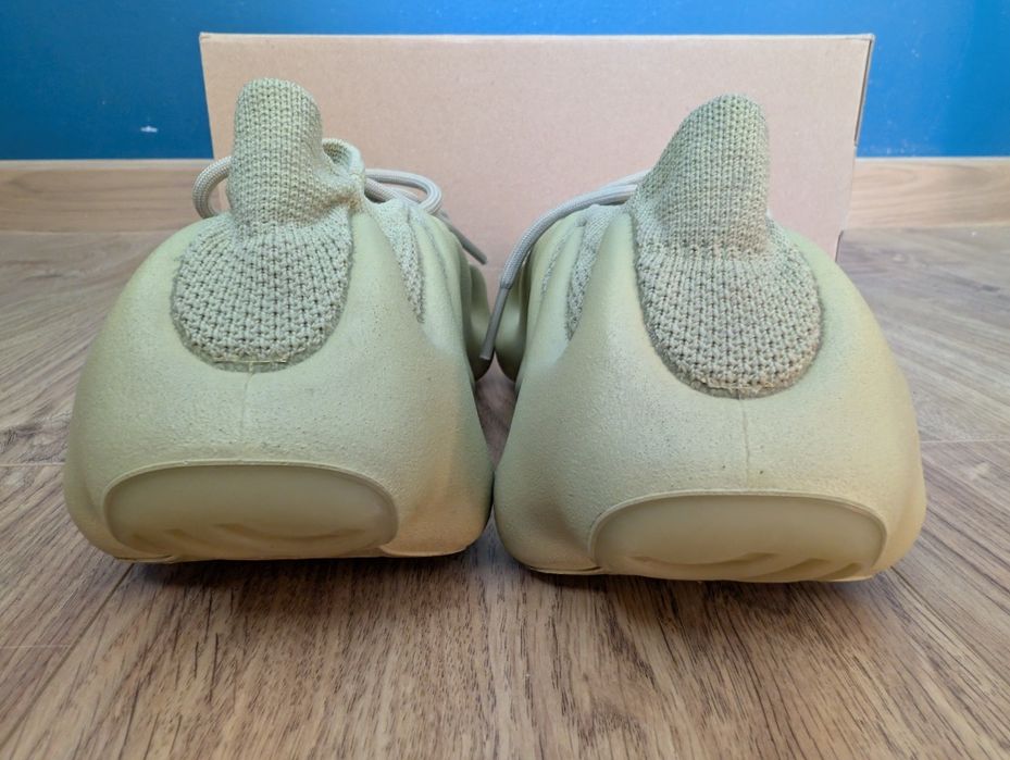 Yeezy 450 resin 44