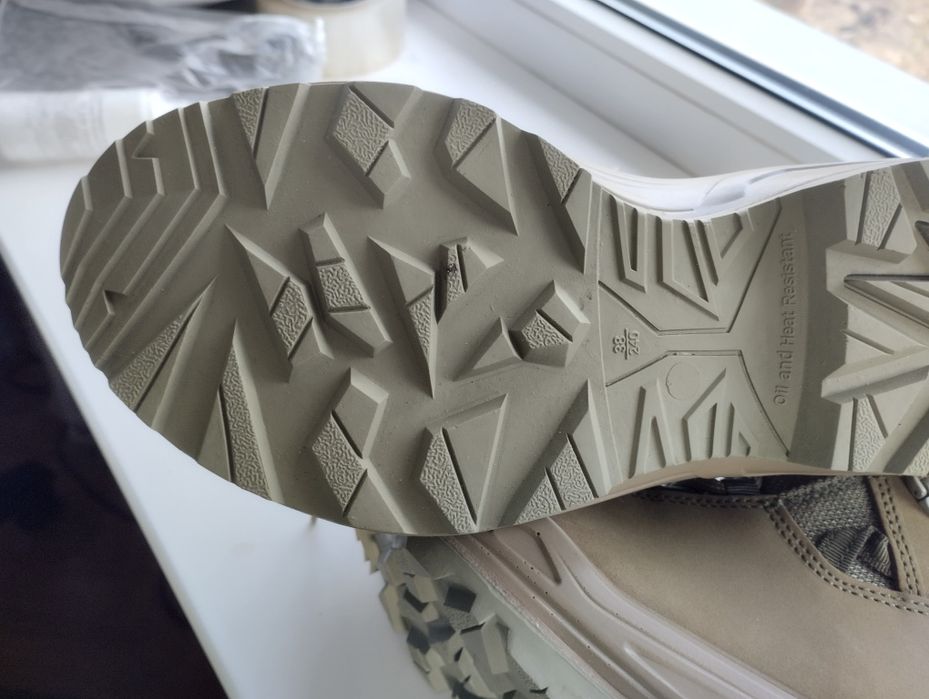 Зимові берці 38р