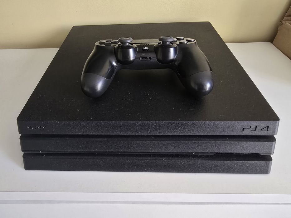 Konsola PS4 pro 1TB