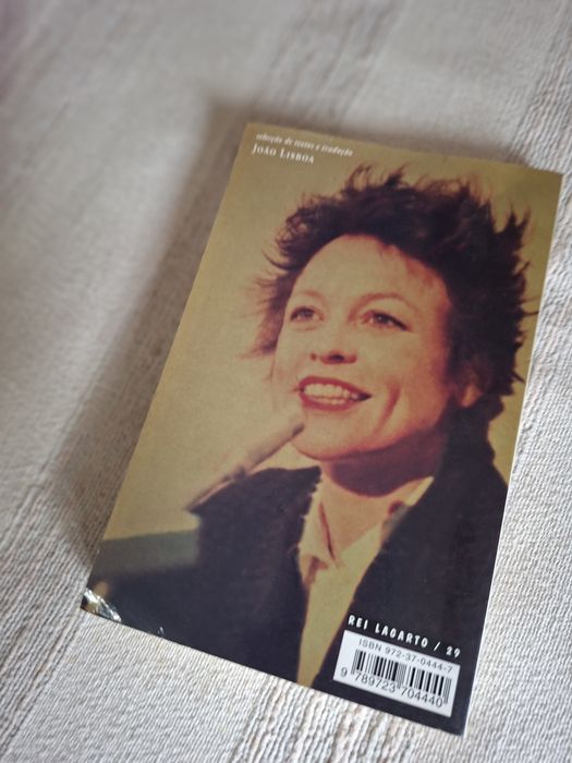 Anéis de Fumo Laurie Anderson Assirio & Alvim