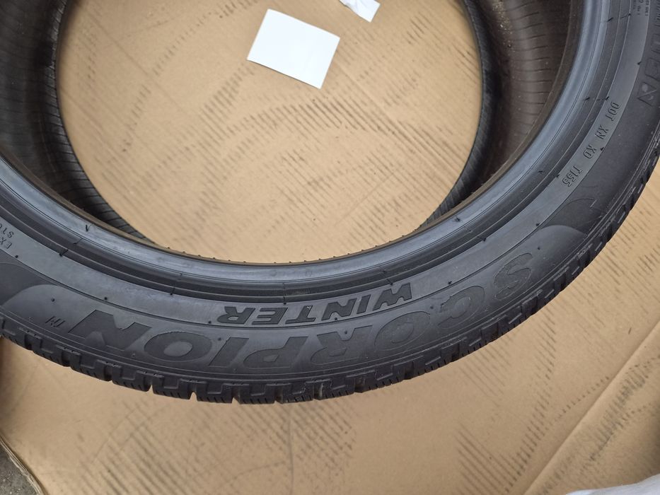 Opony 2 sztuki Pirelli Scorpion Winter  245/45 R20 (2018r)